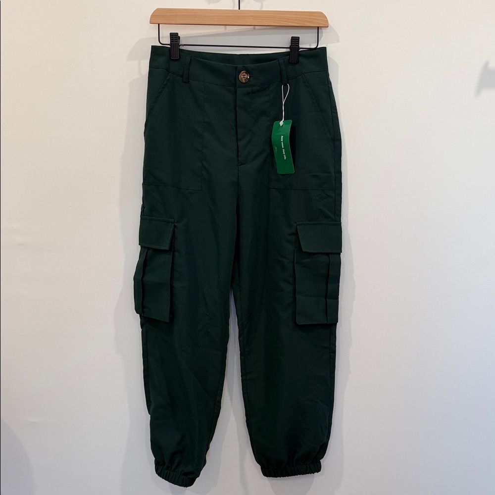 SHEIN Women’s Dark Green Cargo Joggers Size medium